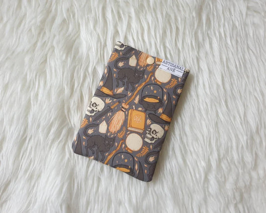 Witchy eReader sleeve - Made to order
